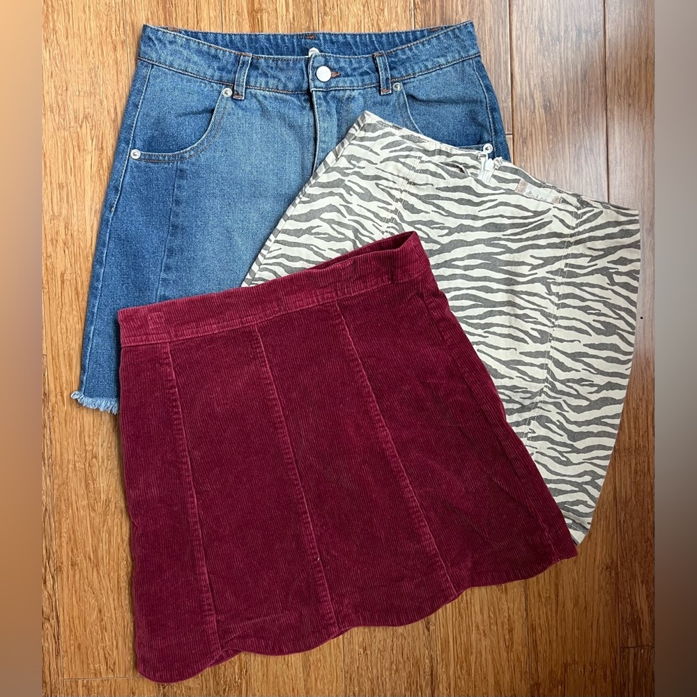 Alter’d State corduroy Denim Zebra Maroon Scalloped Skirt Size XS Bundle - Picture 1 of 11